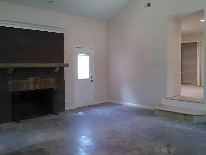 4780 Butner Rd — Photo 2