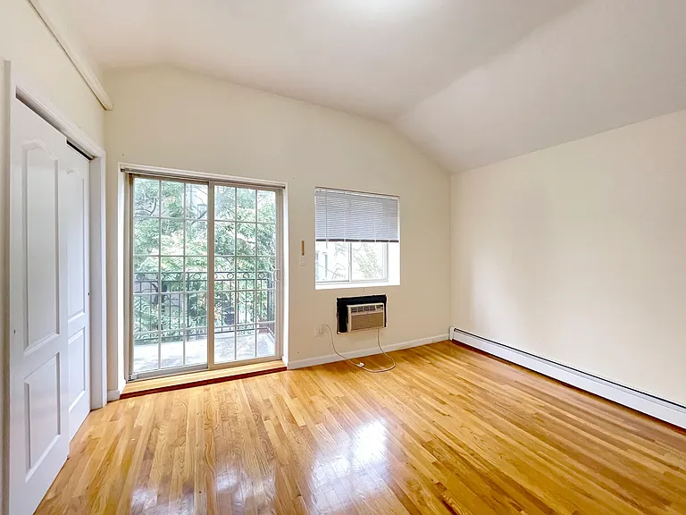 10-03 36th Ave #2 — Photo 3