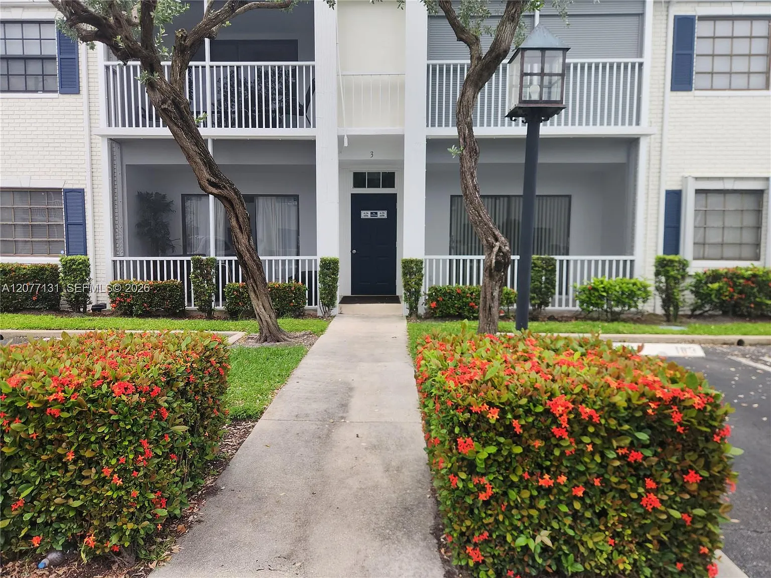 Cypress Club Condo — Photo 3