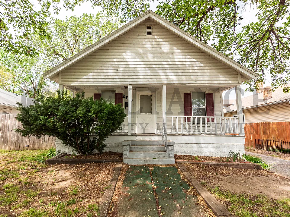 253 N Charles St