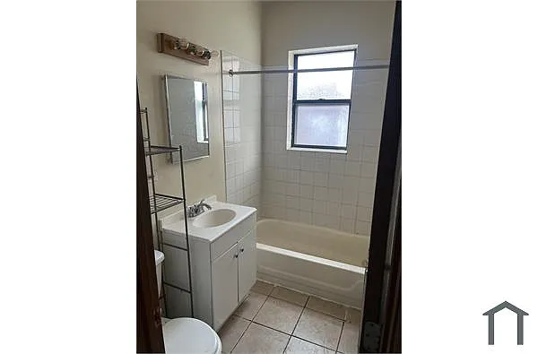 Building Photo - 6937 S Harper Ave #3