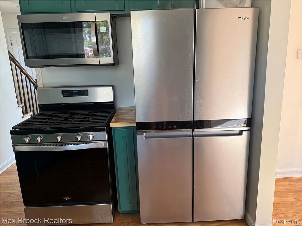 23021 Tulane Ave, photo 6