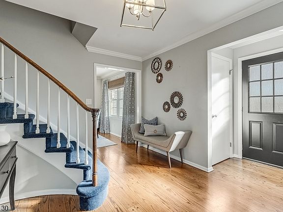 3rd image of 986 Chimney Ridge Dr