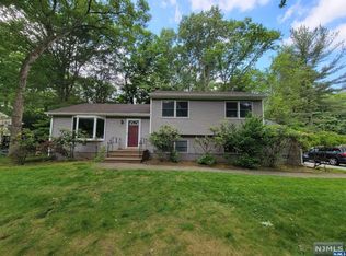 449 Elizabeth Ave, Ramsey, NJ 07446
