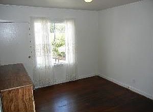 5th image of 620 Midway Ave