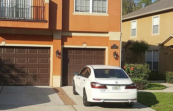 3rd image of 2911 Pine Oak Trl