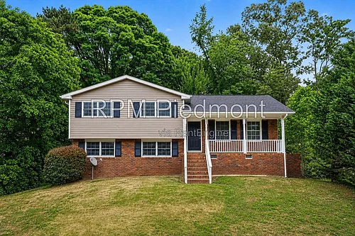 2642 Hatfield Cir SE Photo 1
