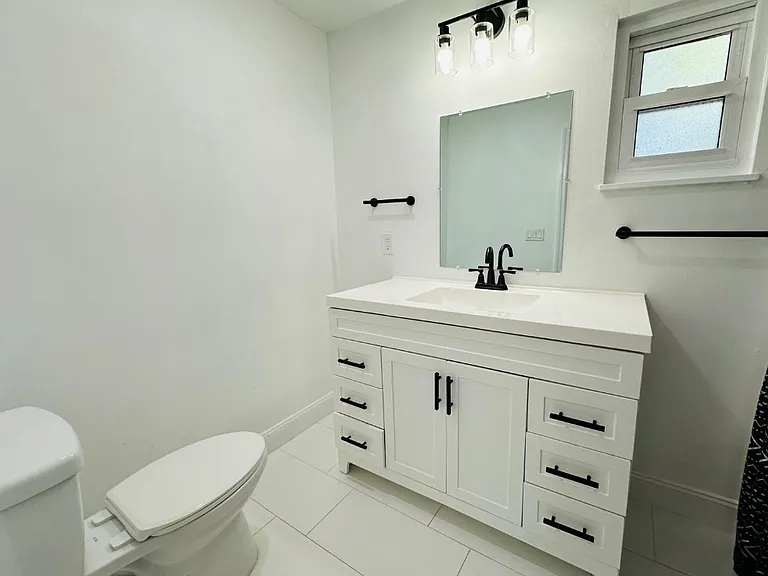 1225 Bermuda St — Photo 16