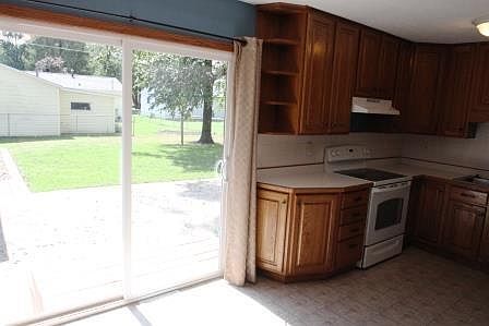 3rd image of 1629 Cherry Hills Dr