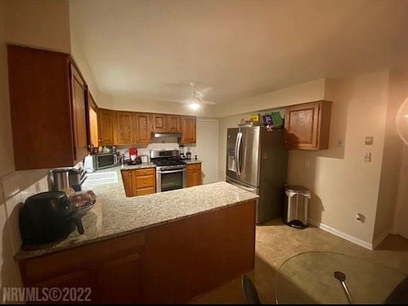 2nd image of 2309 Capistrano St