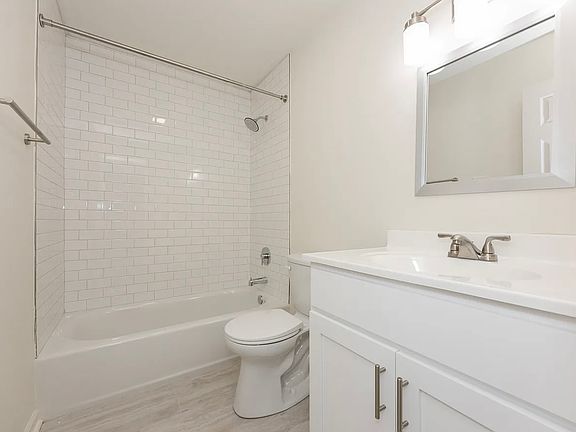3rd image of 670 N 8th St #3