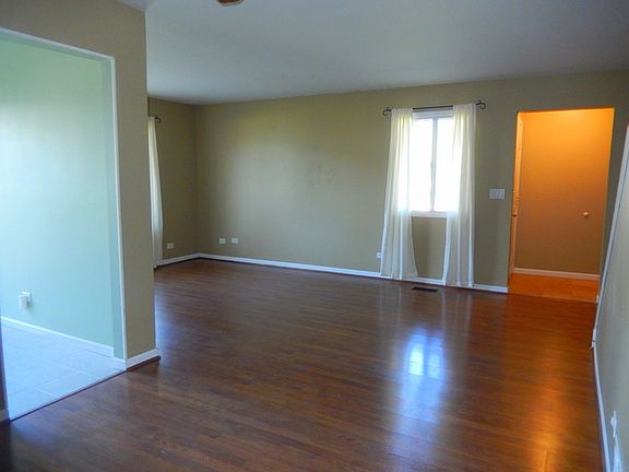 5th image of 2450 Brunswick Cir APT A