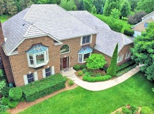 28561 W Heritage Oaks Rd, Barrington, IL 60010