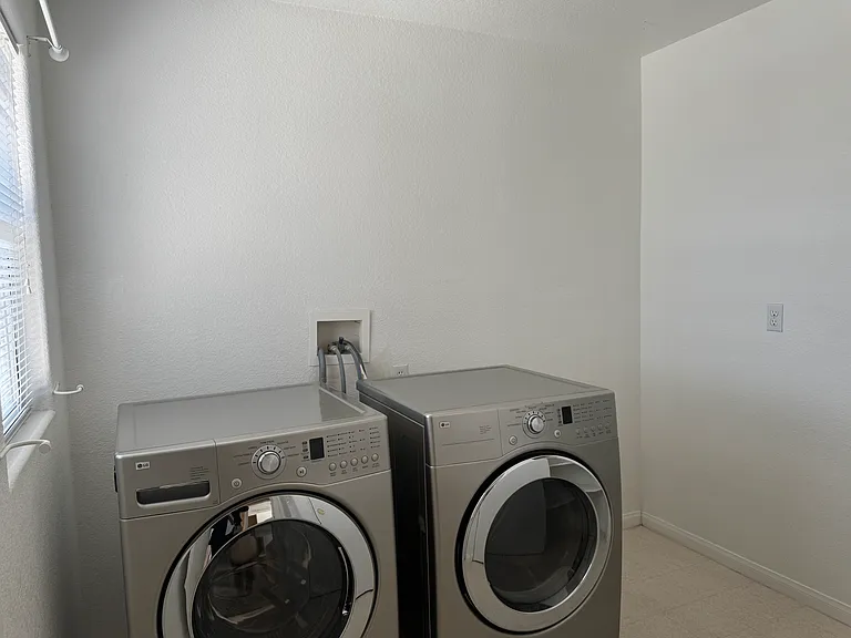 9538 Cherrydale Ct — Photo 11
