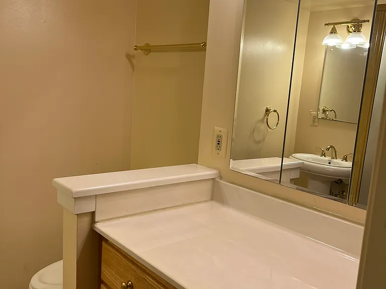 147 East St NE #BASEMENT — Photo 8
