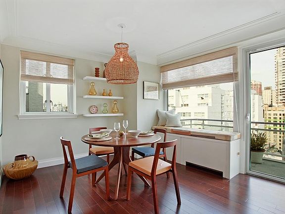 2nd image of 200 E 66th St #E20/01