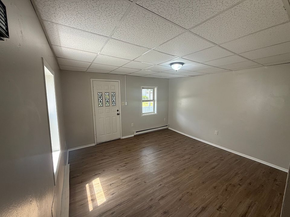 1st image of 10 Pugh St #10