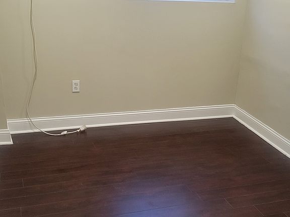 4th image of 215 E Walnut Park Dr #B