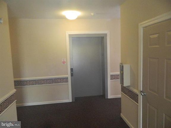 5th image of 214 Kings Crossing Cir Unit 12