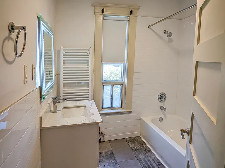 371 Saint Clarens Ave #2 — Photo 10