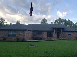 214 Country Club Dr, Crestview, FL 32536