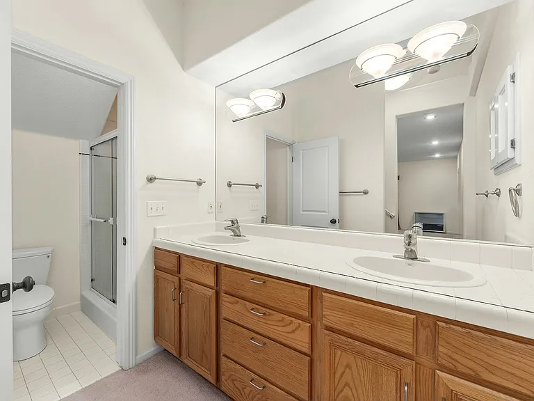 Lower Level Full Bathroom