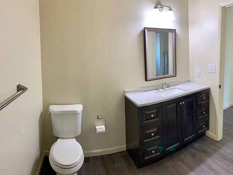 156 Archer St — Photo 4