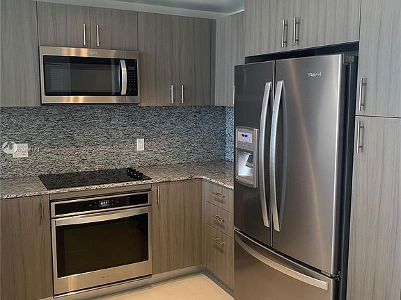 5th image of 5350 NW 84th Ave #906