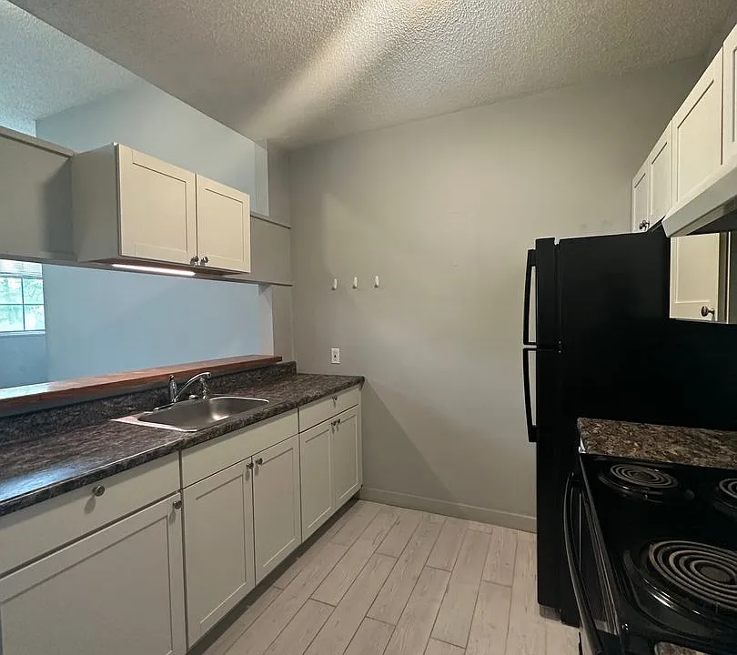 340 West St