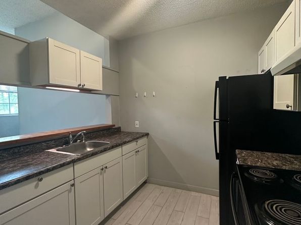 340 West St #103