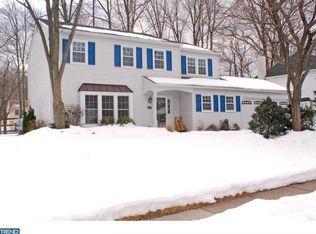470 Atkinson Ln, Langhorne, PA 19047