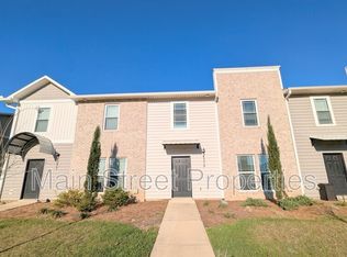 4379 Village Oak Ln, Pace, FL 32571