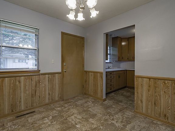 5th image of 843 S Link Ave