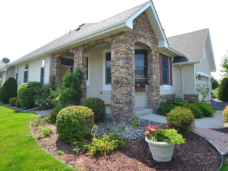 1st image of 10803 Oak Grove Blvd