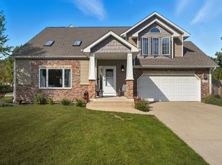 1356 Sugar Creek Ct, Valparaiso, IN 46385