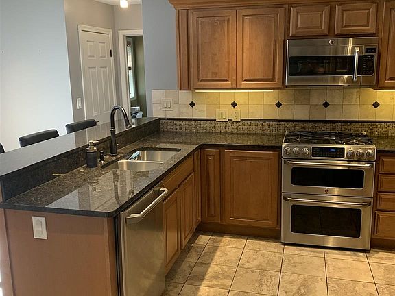 2nd image of 34 Whirlaway Blvd
