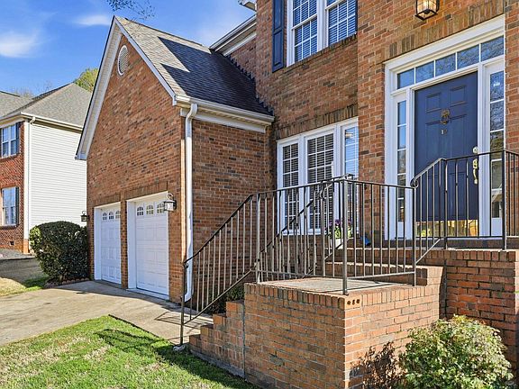 2nd image of 10 Bentley Way