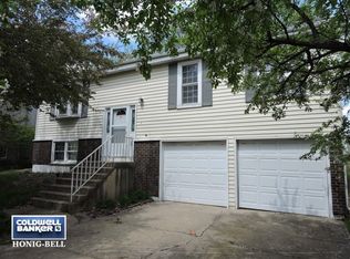 19914 S Pine Hill Rd, Frankfort, IL 60423