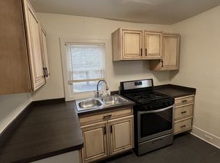 1617 Turner St, Lansing, MI 48906