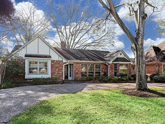 2nd image of 14811 Beechmoor Dr