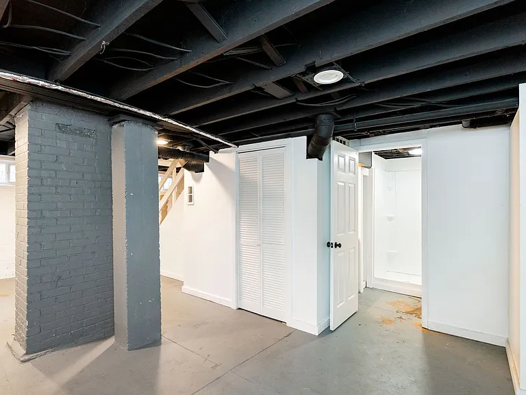 1309 Lydia St — Photo 33