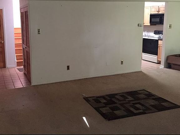 4th image of 3230 Fairway Dr