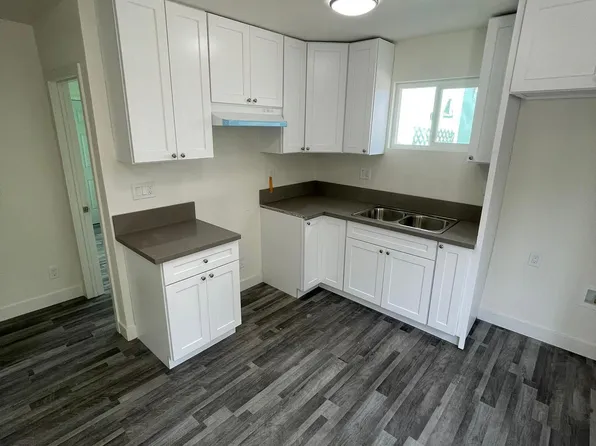 1038 W 92nd St, Los Angeles, CA 90044