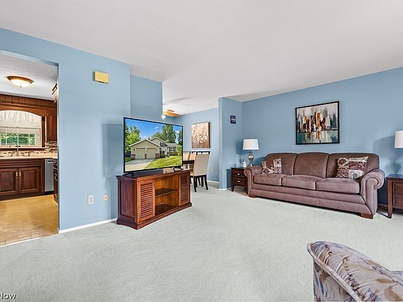 5th image of 2668 Serra Vista Dr