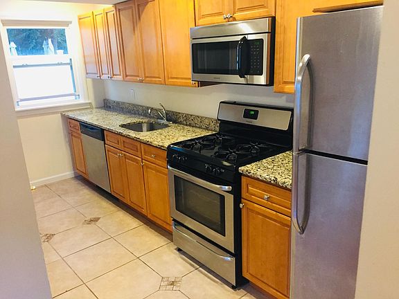3rd image of 18 Corchaug Ave #1