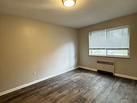 5th image of 697-701 Greenwood Ave #17370180