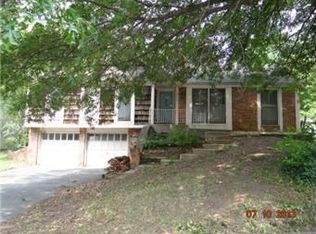 10236 Caenen St, Lenexa, KS 66215