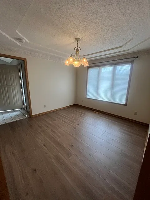 Immaculate and Spacious 5 BR House in Vadnais Heights — Photo 3