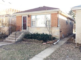 2447 W Carmen Ave, Chicago, IL 60625
