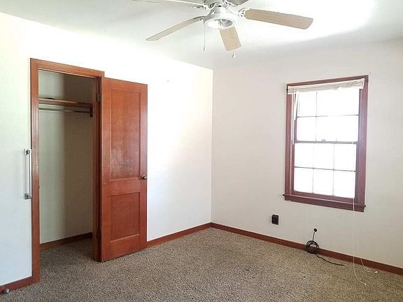 4th image of 2817 Sycamore Ave